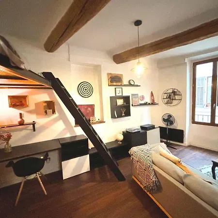 Le Revennes Appartement